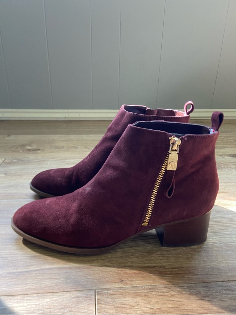 Tommy Hilfiger Burgundy Suede Ankle Booties with Gold Zip